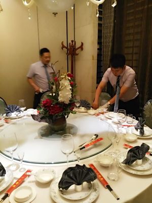 尊師重道，感恩同行——金海餐飲謝師宴火熱預定中，三重豪禮等您來享！