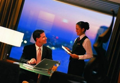 餐飲服務(wù) 以服務(wù)為引擎，引領(lǐng)消費(fèi)新體驗(yàn)